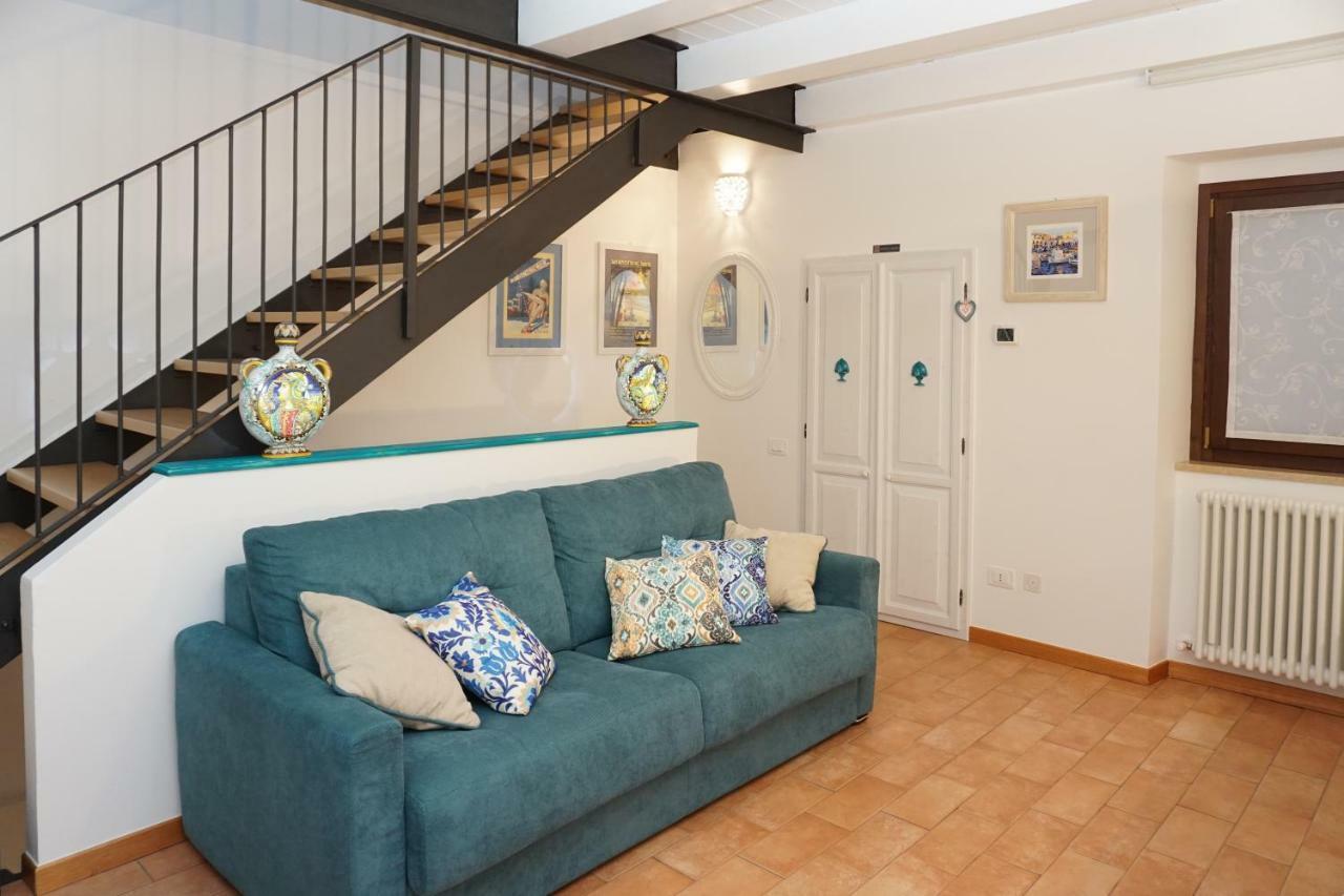 Casa Vacanze Torre Dei Gualtieri Villa San Benedetto del Tronto Dış mekan fotoğraf