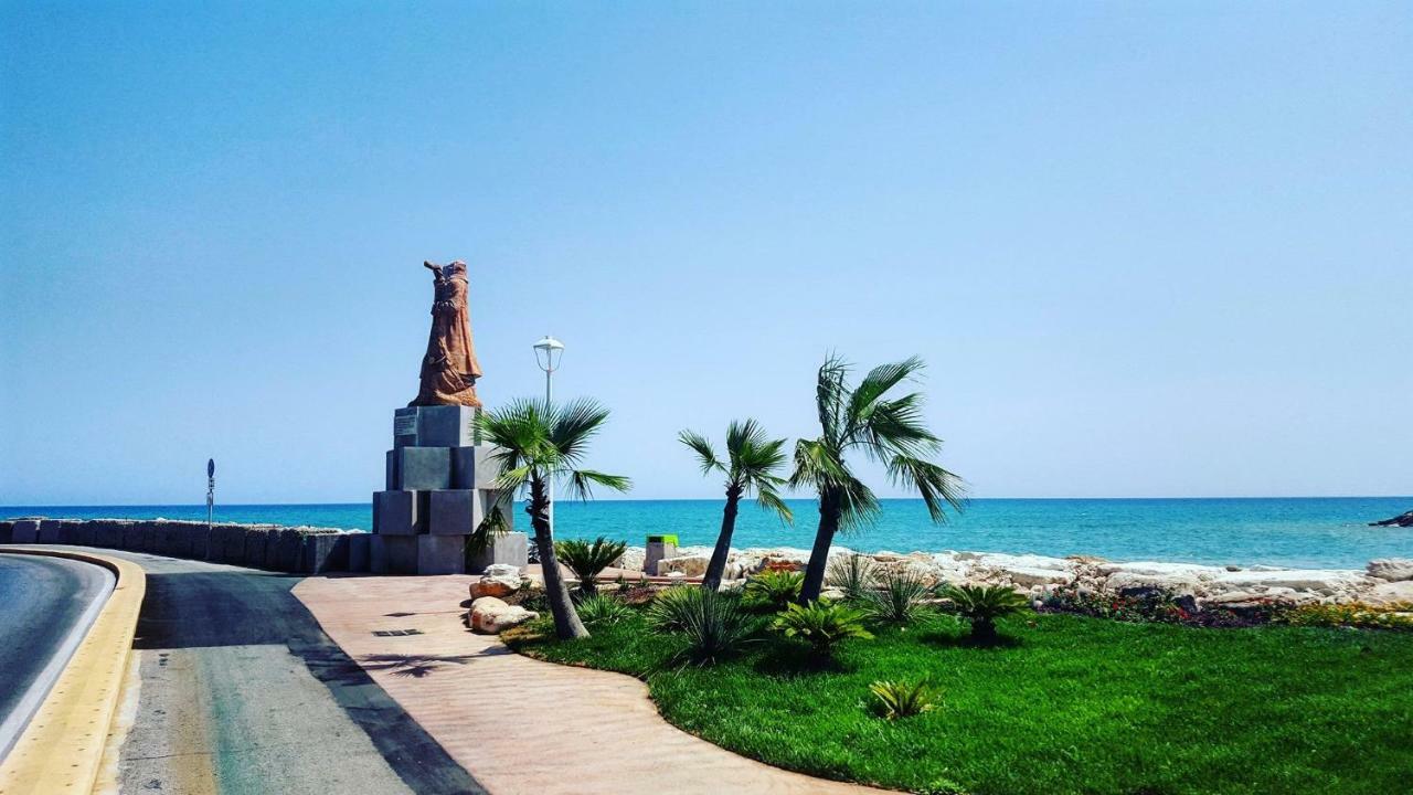 Casa Vacanze Torre Dei Gualtieri Villa San Benedetto del Tronto Dış mekan fotoğraf